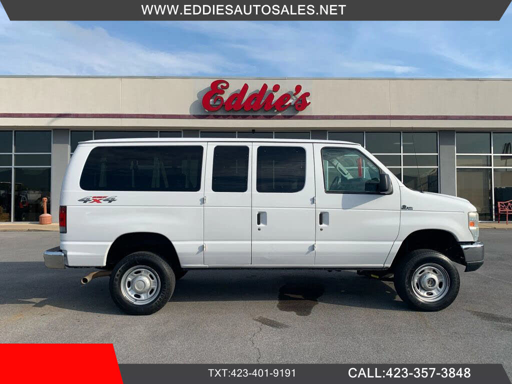 2013 Ford E-Series E-350 XLT Super Duty Passenger Van
