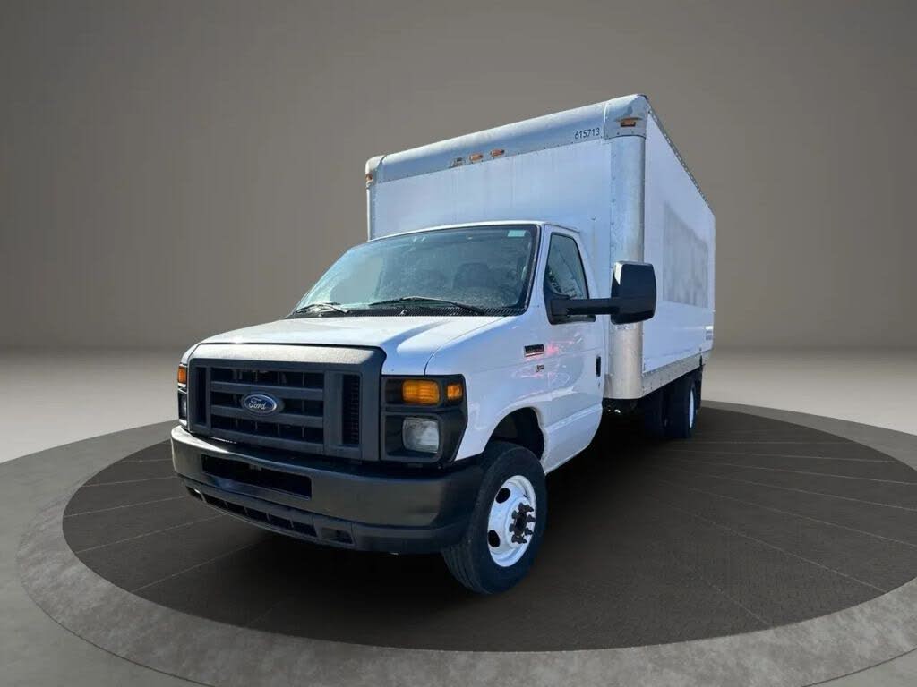 2016 Ford E-Series Chassis E-350 Super Duty 138 Cutaway RWD