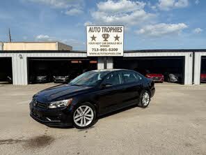 Volkswagen Passat 2.0T Wolfsburg FWD