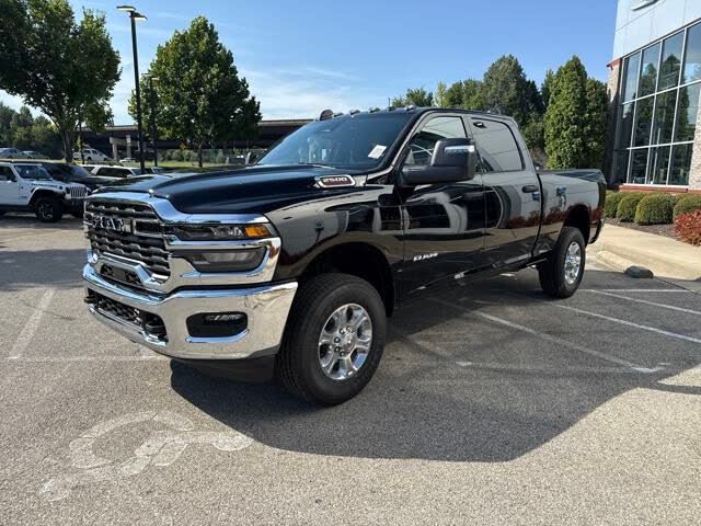 2025 RAM 2500 Big Horn Crew Cab 4WD