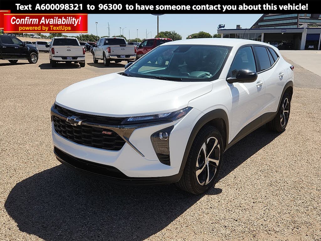 2024 Chevrolet Trax RS with 1RS FWD