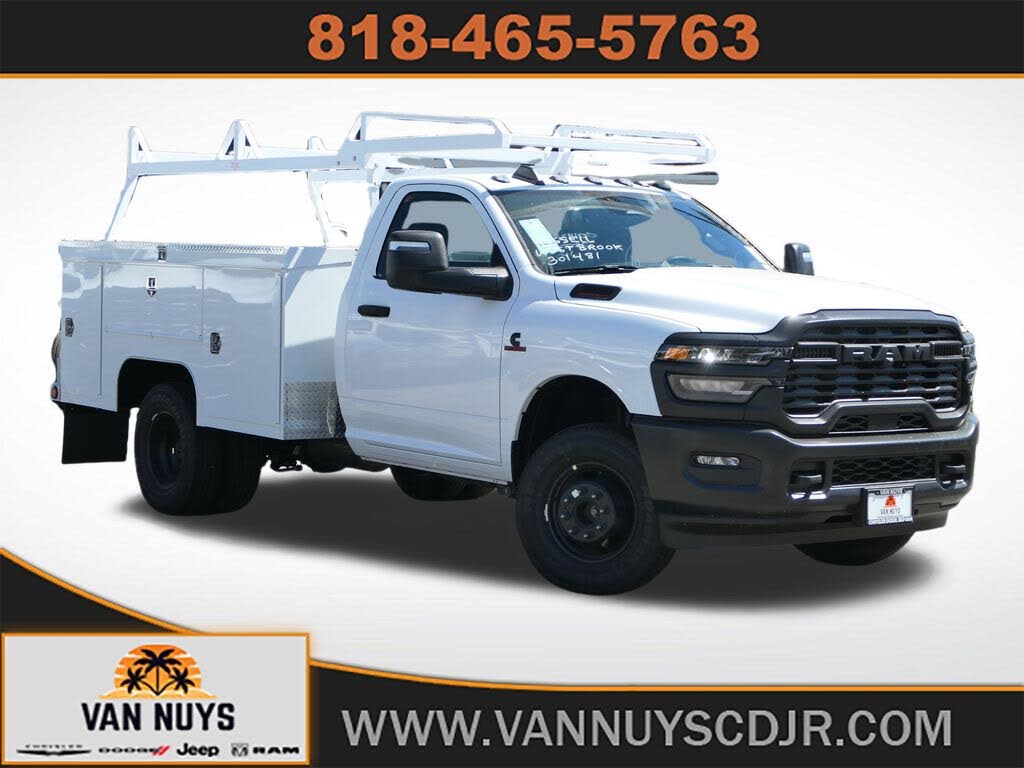 2025 RAM 3500 Chassis Tradesman Regular Cab DRW 4WD