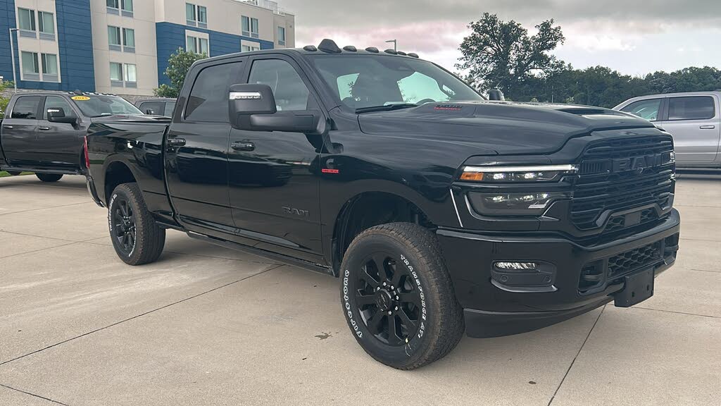 2025 RAM 3500 Laramie Crew Cab 4WD