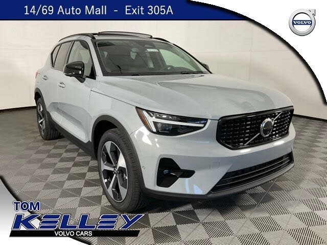 2026 Volvo XC40 B5 Plus AWD
