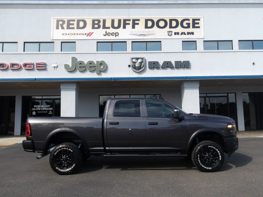 2025 RAM 2500 Tradesman Crew Cab 4WD
