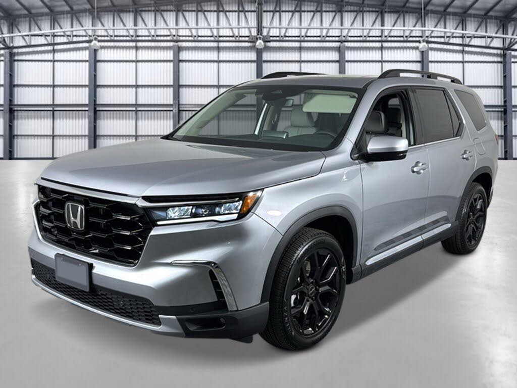 2025 Honda Pilot Touring AWD