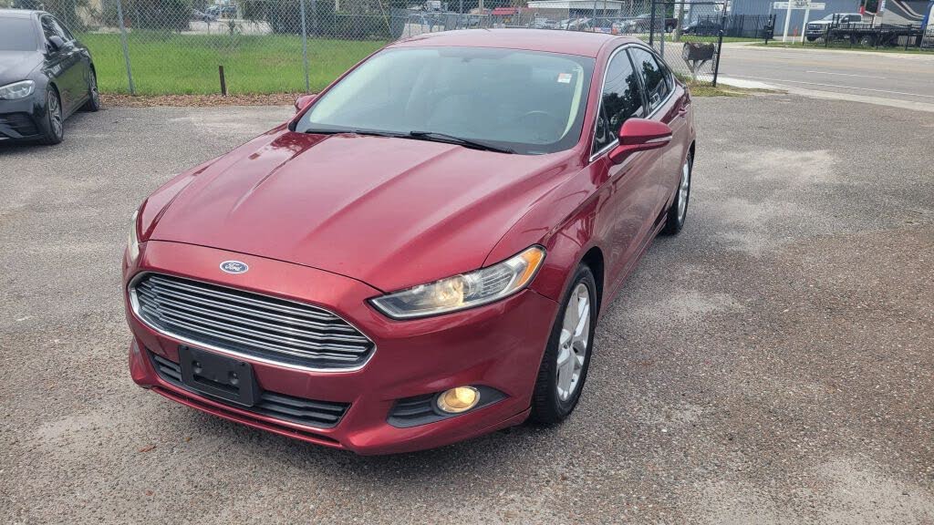 2014 Ford Fusion SE