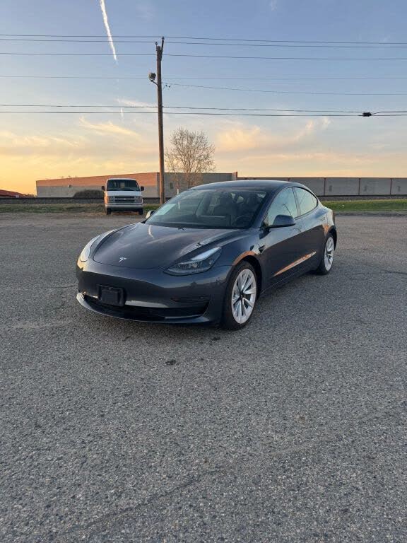 2022 Tesla Model 3 Long Range AWD