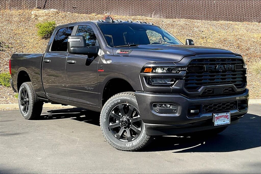 2025 RAM 2500 Big Horn Crew Cab 4WD