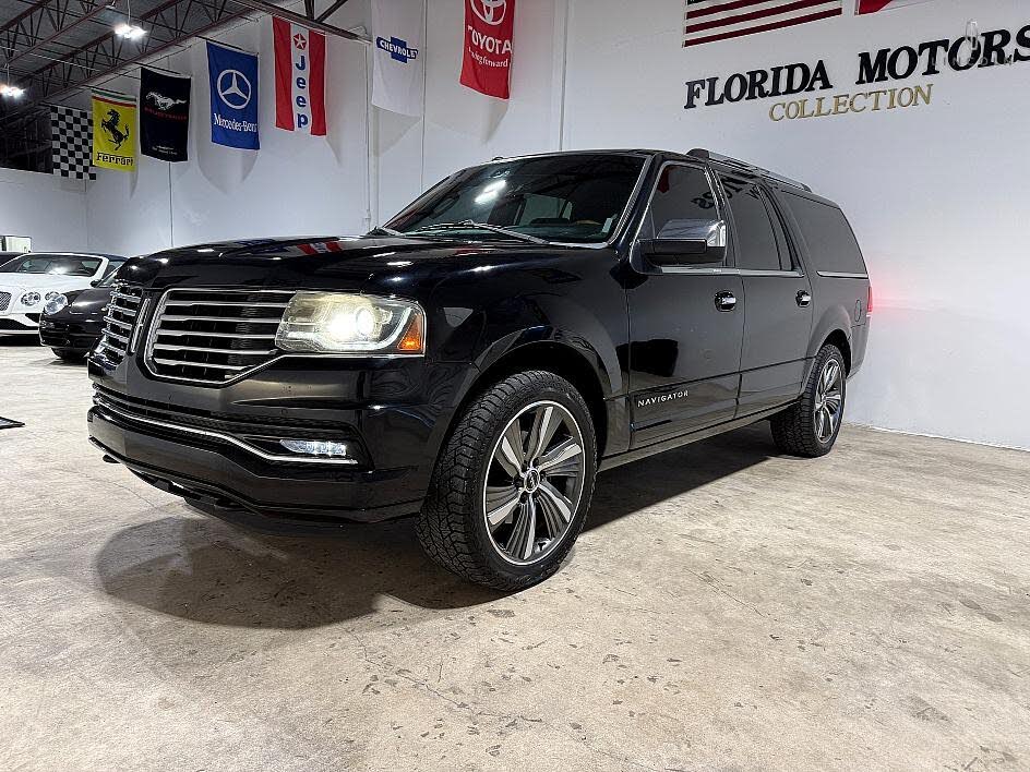 2016 Lincoln Navigator L Select RWD