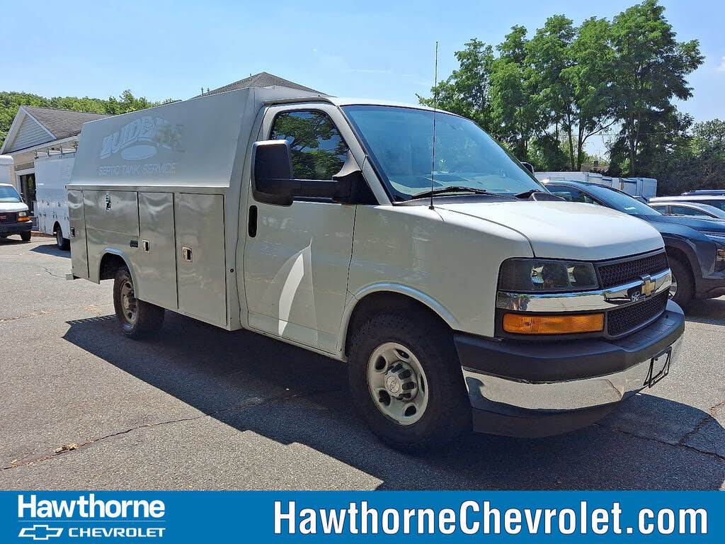 2017 Chevrolet Express Chassis 3500 139 Cutaway RWD