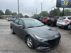 Hyundai Elantra SE FWD