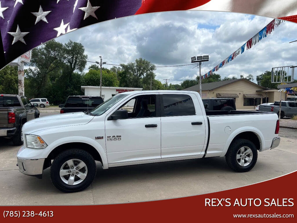 2017 RAM 1500 SLT Crew Cab 4WD