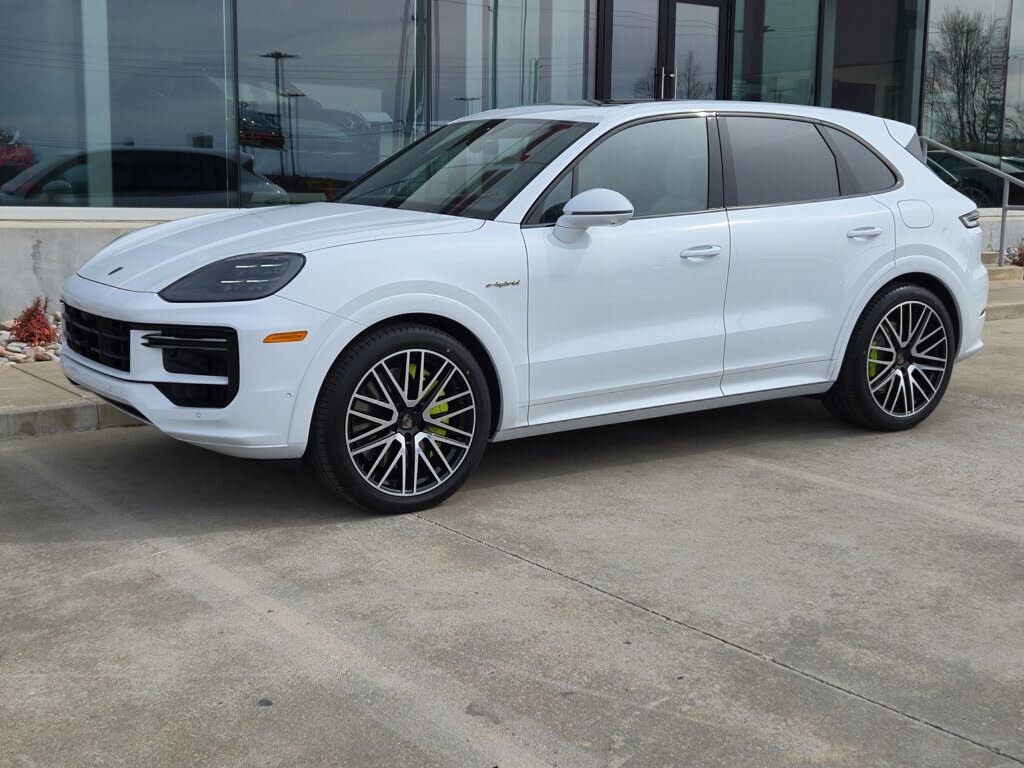 2025 Porsche Cayenne Turbo GT AWD