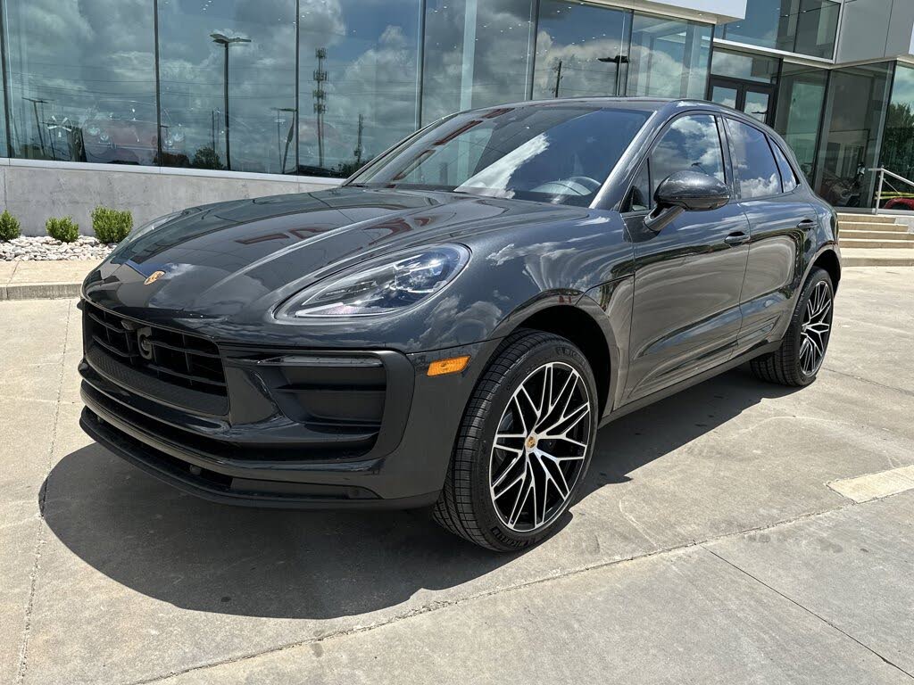 2025 Porsche Macan AWD
