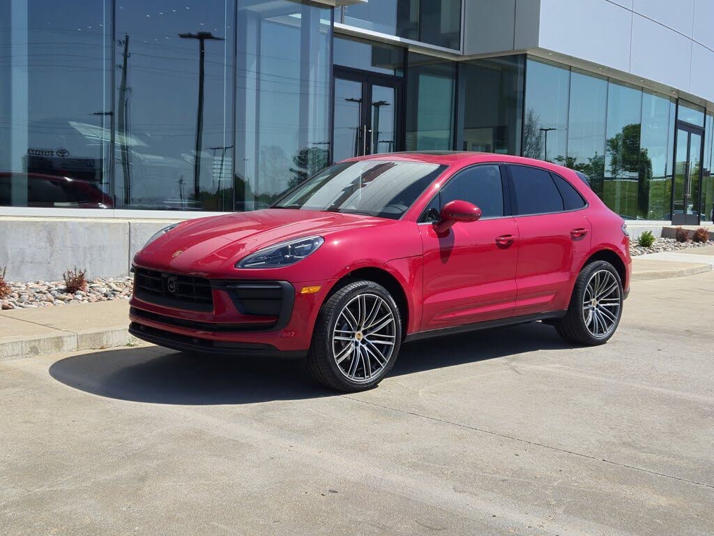 2025 Porsche Macan AWD