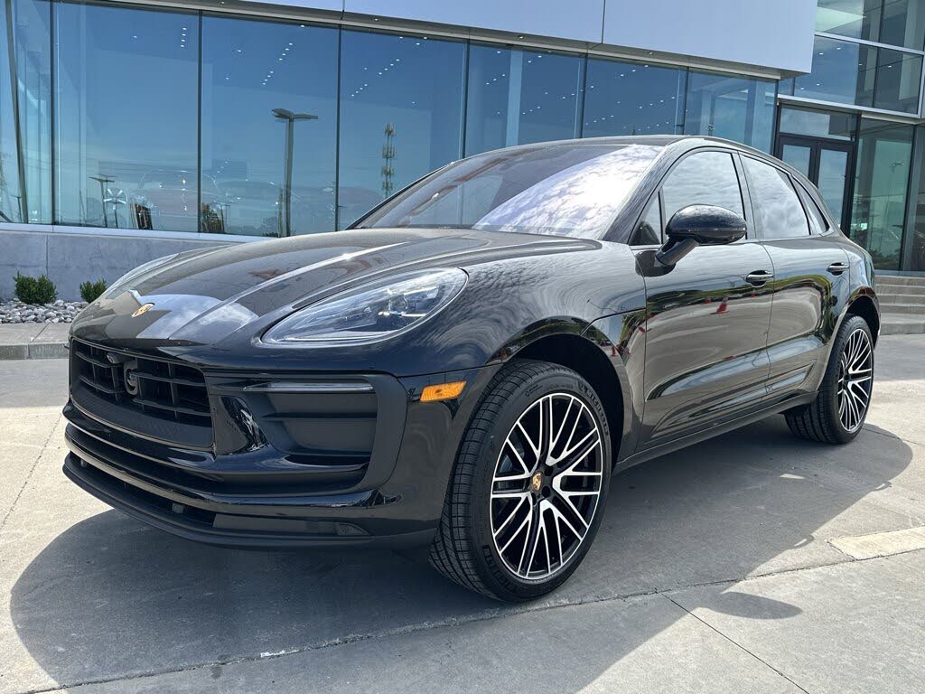 2025 Porsche Macan AWD