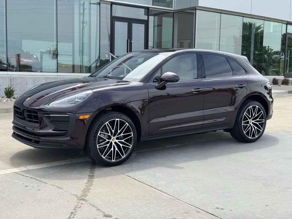 2025 Porsche Macan AWD