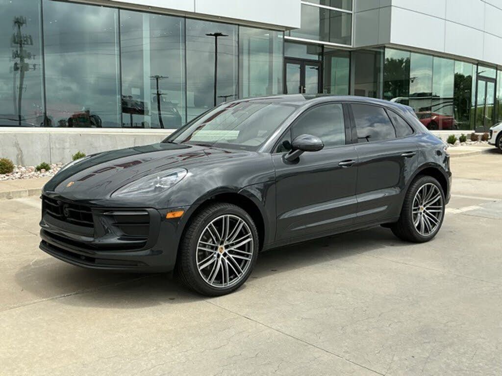 2025 Porsche Macan AWD