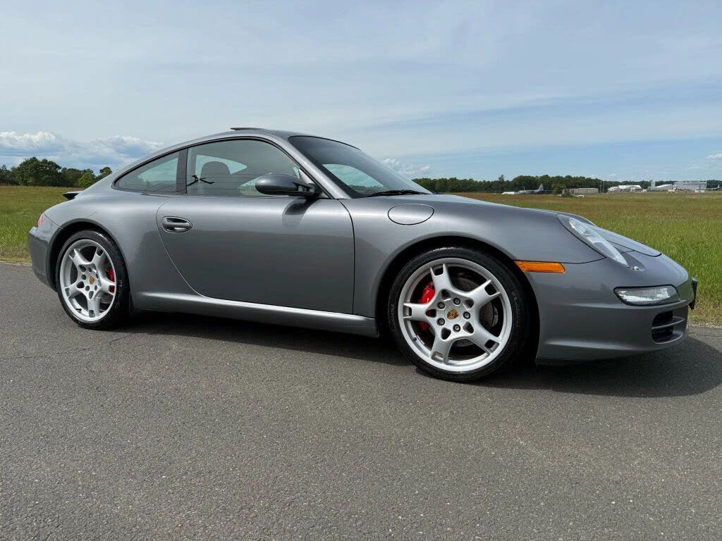 2005 Porsche 911 Carrera S Coupe RWD