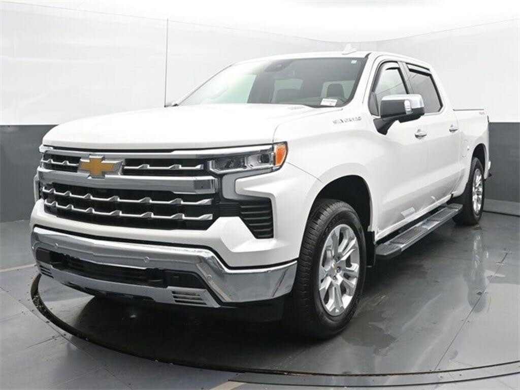 2025 Chevrolet Silverado 1500 LTZ Crew Cab 4WD