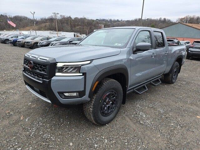 2025 Nissan Frontier PRO-4X Crew Cab LB 4WD