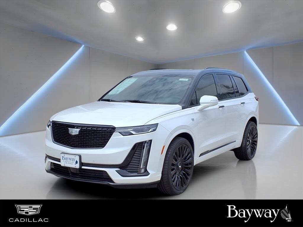 2025 Cadillac XT6 Premium Luxury FWD