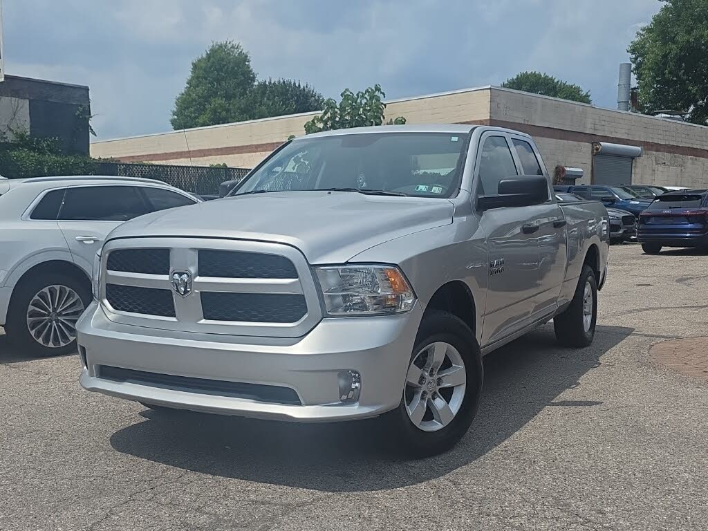 2017 RAM 1500 Express Quad Cab 4WD