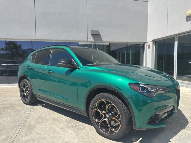 2025 Alfa Romeo Stelvio Intensa AWD