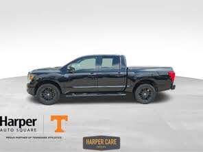 Nissan Titan SV Crew Cab 4WD