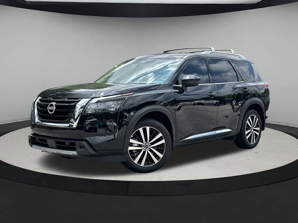 2025 Nissan Pathfinder Platinum FWD