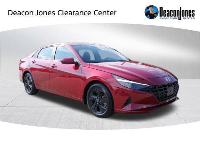 2022 Hyundai Elantra SEL FWD