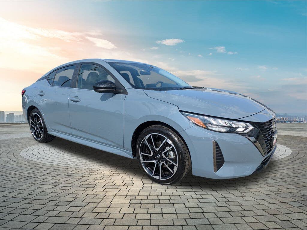 2025 Nissan Sentra SR FWD