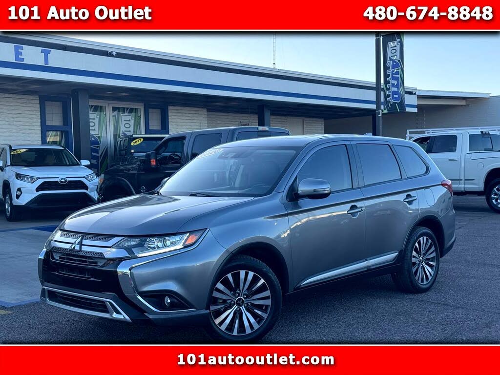 2020 Mitsubishi Outlander SE FWD