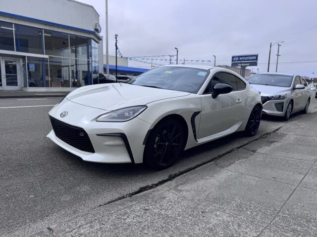 2024 Toyota GR86 Premium RWD