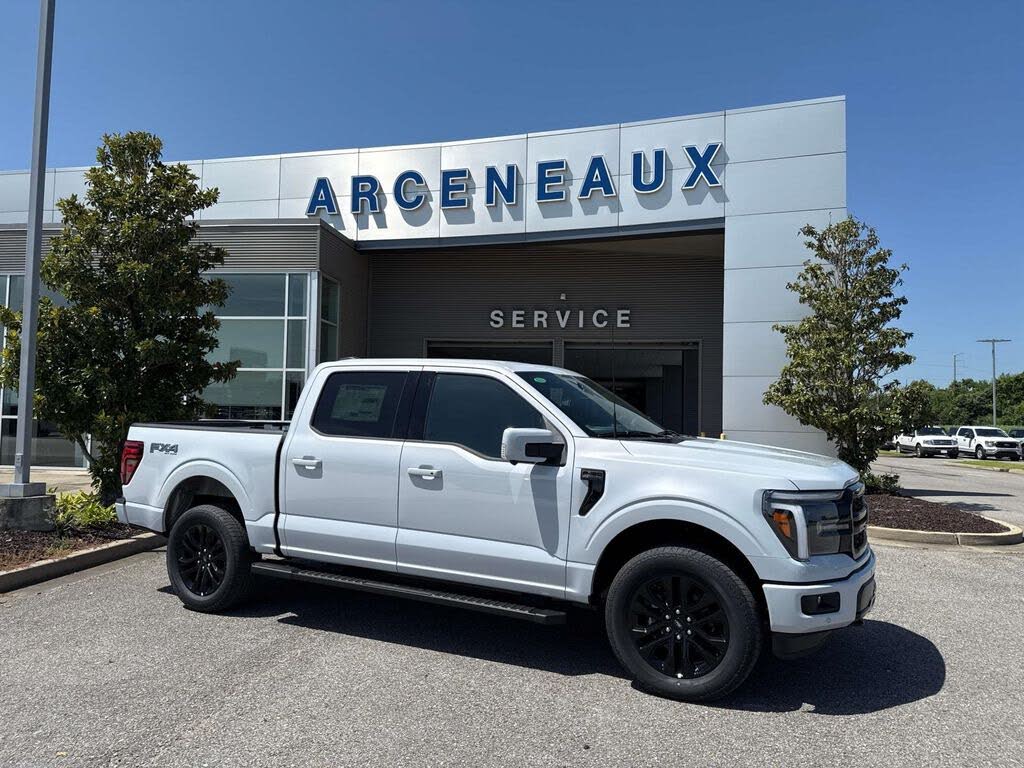 2025 Ford F-150 Lariat SuperCrew 4WD