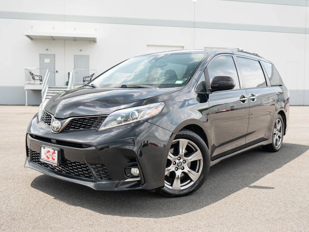 2018 Toyota Sienna SE 8-Passenger FWD