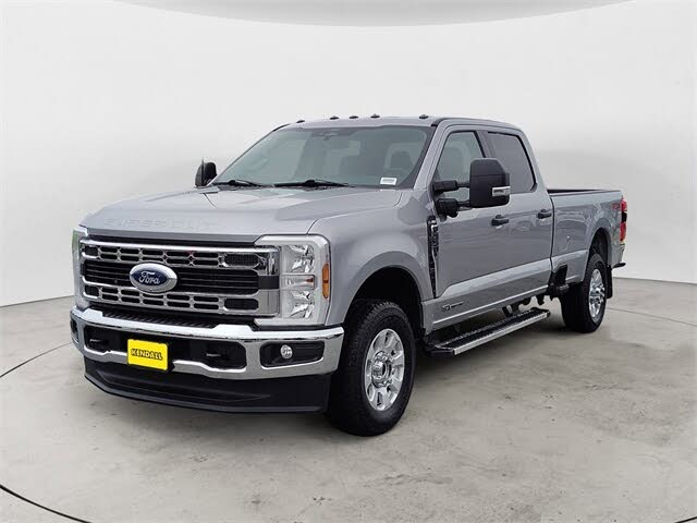 2024 Ford F-350 Super Duty XLT Crew Cab 4WD