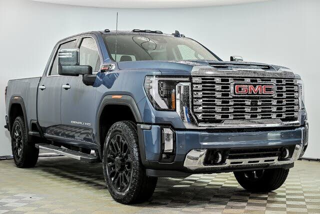 2025 GMC Sierra 2500HD Denali Crew Cab 4WD
