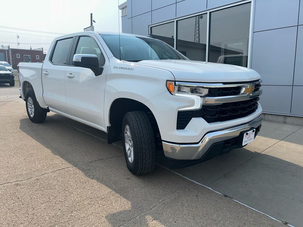 2025 Chevrolet Silverado 1500 LT Crew Cab 4WD