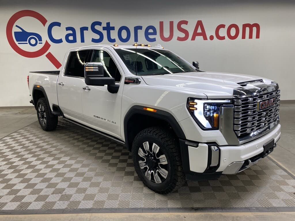 2024 GMC Sierra 3500HD Denali Crew Cab 4WD