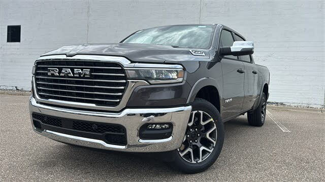 2026 RAM 1500 Laramie Crew Cab 4WD