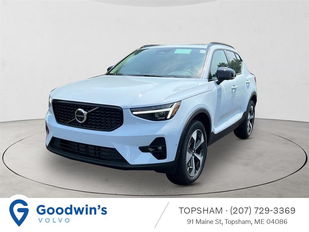 2026 Volvo XC40 B5 Plus AWD
