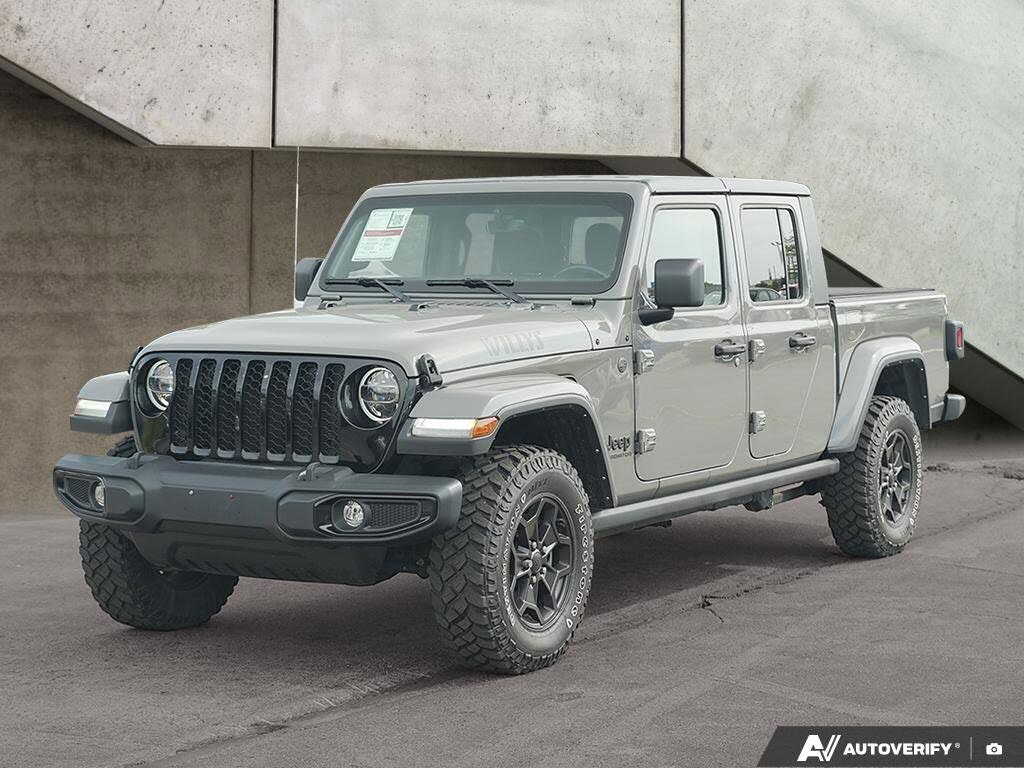 2022 Jeep Gladiator Willys Crew Cab 4WD