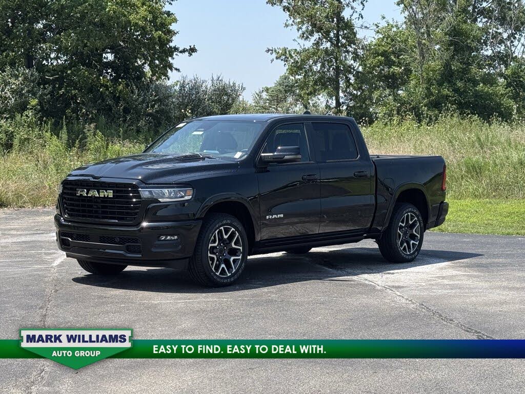 2026 RAM 1500 Laramie Crew Cab 4WD
