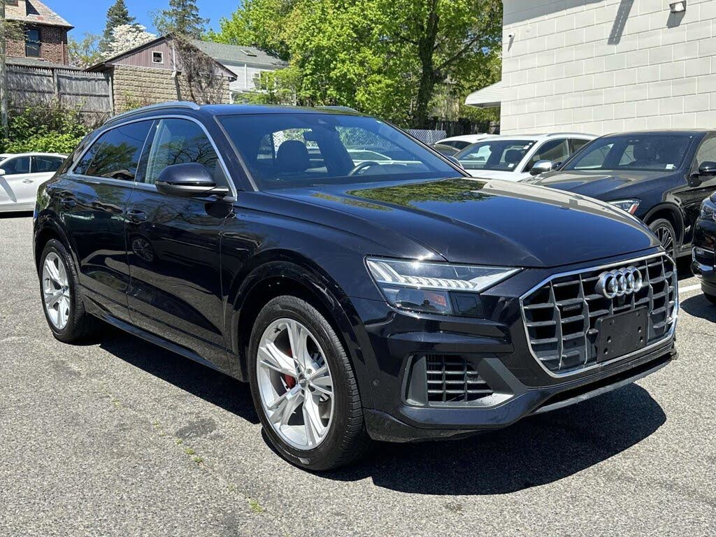2019 Audi Q8 quattro Premium Plus 55 TFSI