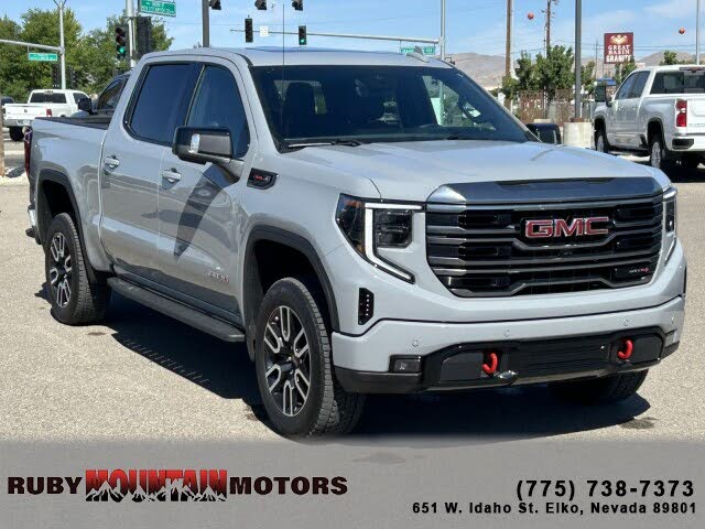 2024 GMC Sierra 1500 AT4 Crew Cab 4WD