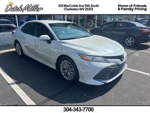 Toyota Camry Hybrid XLE FWD