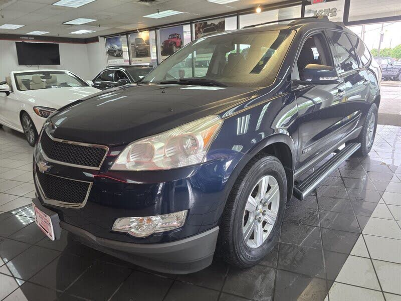 2010 Chevrolet Traverse 1LT FWD