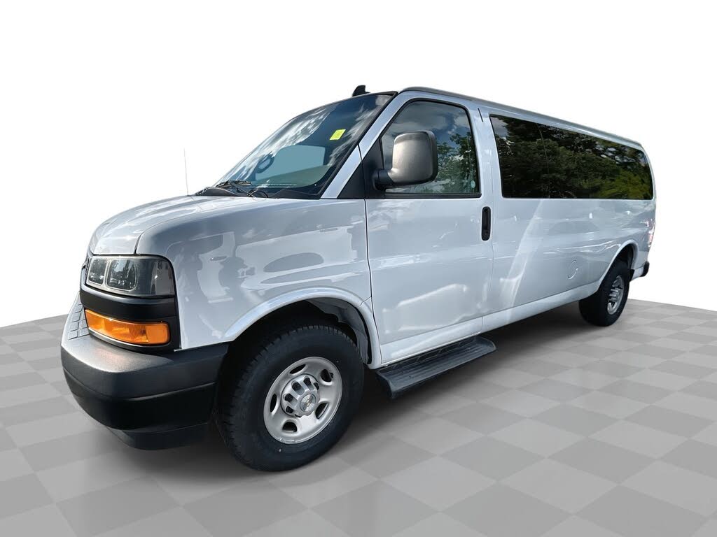 2022 Chevrolet Express 3500 LS Extended RWD